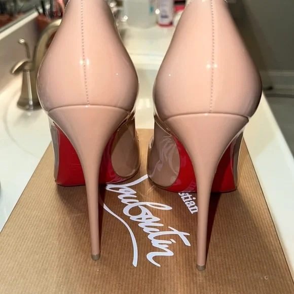 Christian Louboutin Nude Patent Leather So Kate 38.5 - Picture 3 of 10
